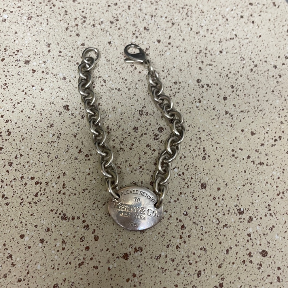 Authentic Tiffany & Co. oval tag bracelet 7 inches